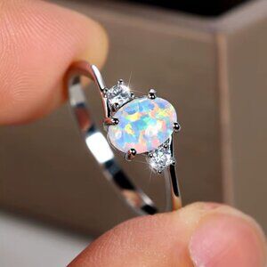 NEW 18k White Gold White Fire Opal Diamond Ring Band
